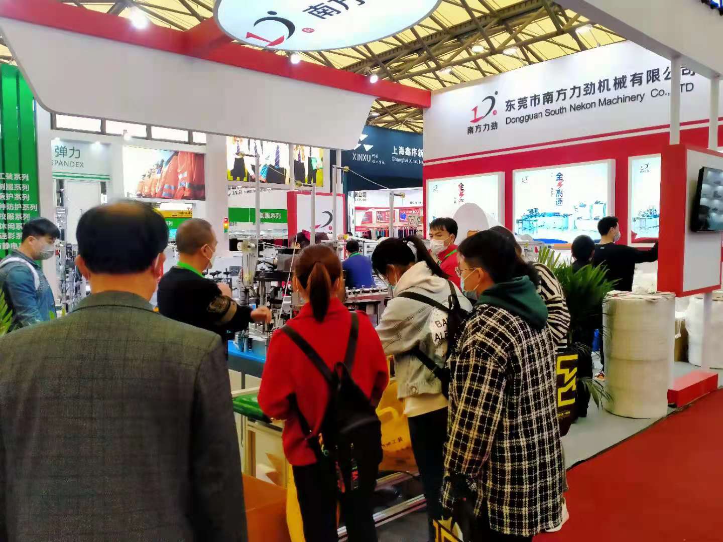 口罩機在展會現(xiàn)場